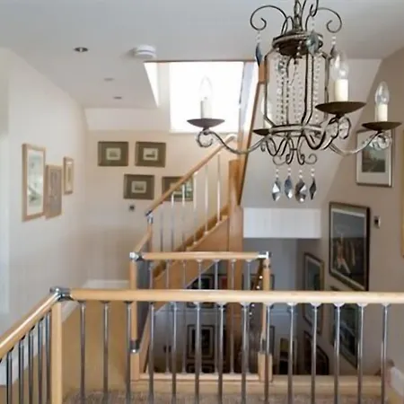 Birch House Bed & Breakfast-3